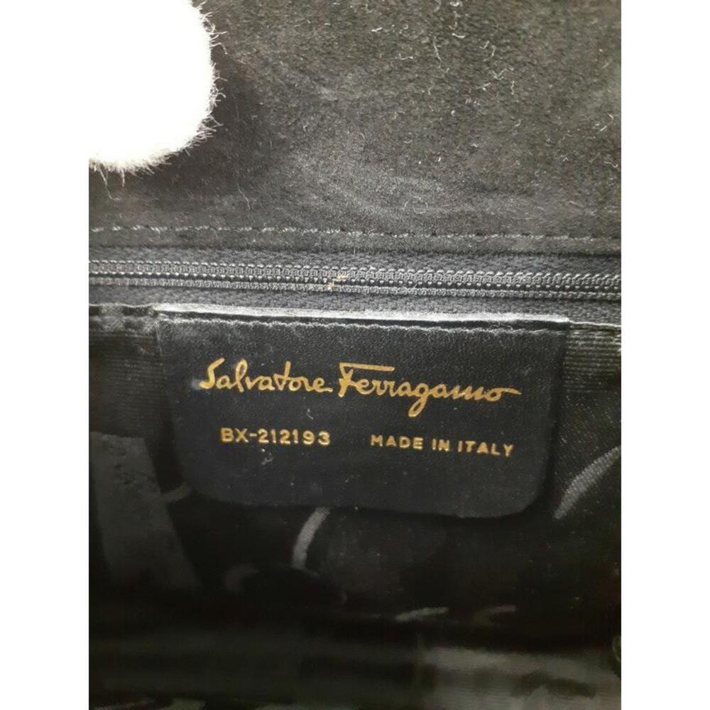 Salvatore Ferragamo Gancini 2Way #163127S27B - Picture 8 of 9